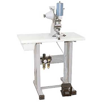 Pose oeillets pnematique perforante